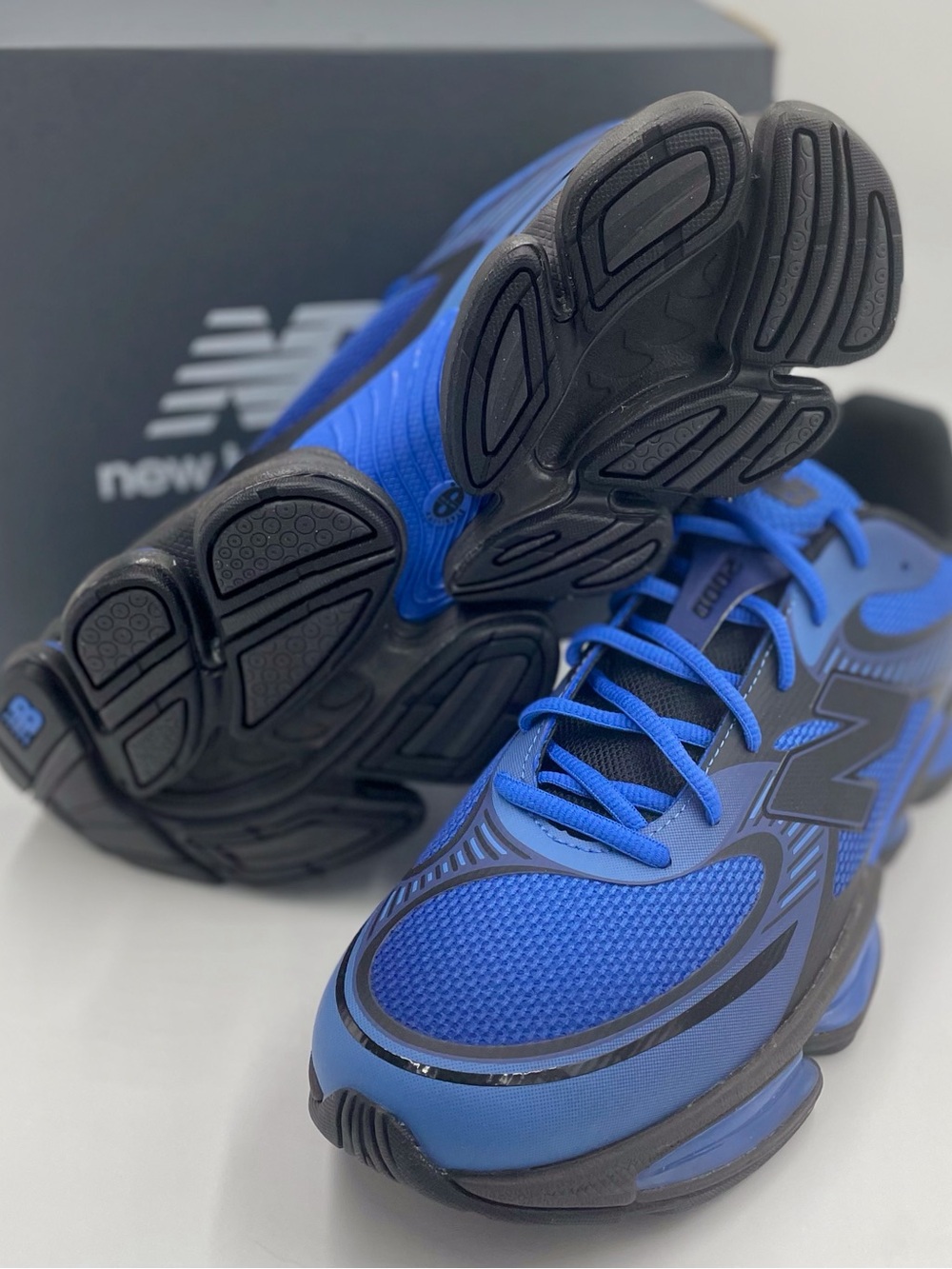 New Balance Abzorb 2000